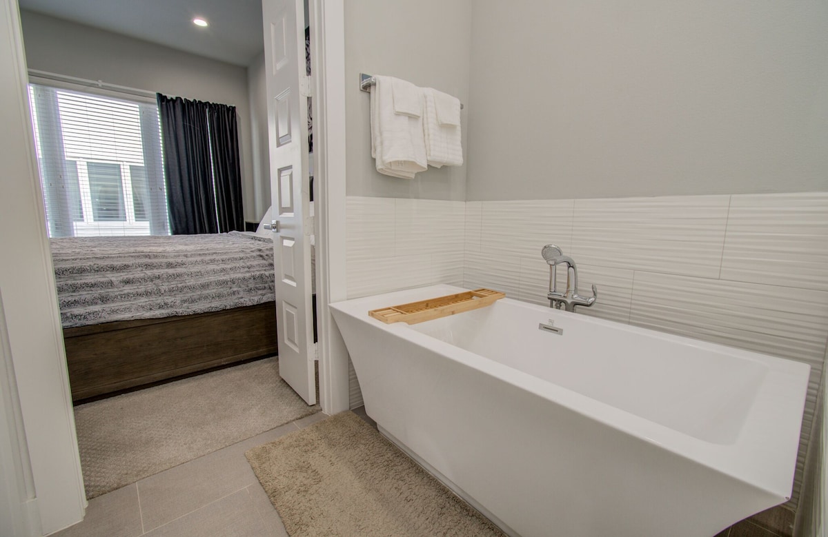 Photo 25 of Luxurious Houston NRG/Medical Center Townhome
