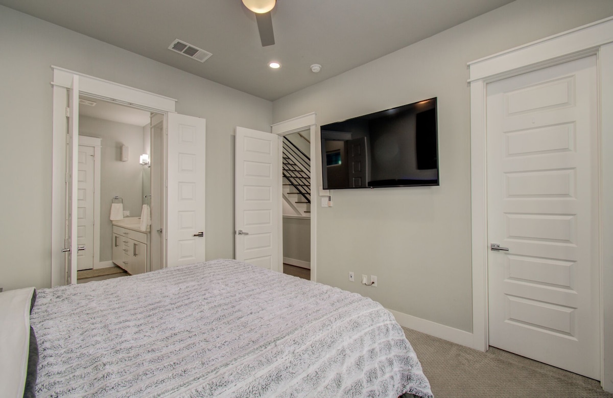 Photo 22 of Luxurious Houston NRG/Medical Center Townhome