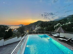 Seasonal outdoor pool - Seaview Couple Studio with pool Przno (Przno)