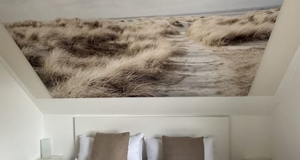 Zentral und ruhig gelegene Ferienwohnung für max. 4 Personen im Obergeschoss!