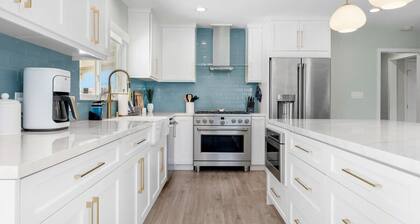 Hilltop luxe retreat with breathtaking views