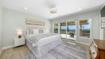 3 bedrooms, iron/ironing board, travel crib, WiFi