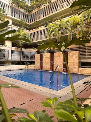 Pool - The Cozy Brio Condo New port Pasay near NAIA 3 airport (Pasay)