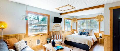 خدمة الإنترنت وملاءات أسرّة