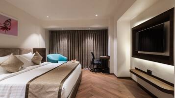 Habitación Deluxe doble | Escritorio y espacio para trabajar con un portátil