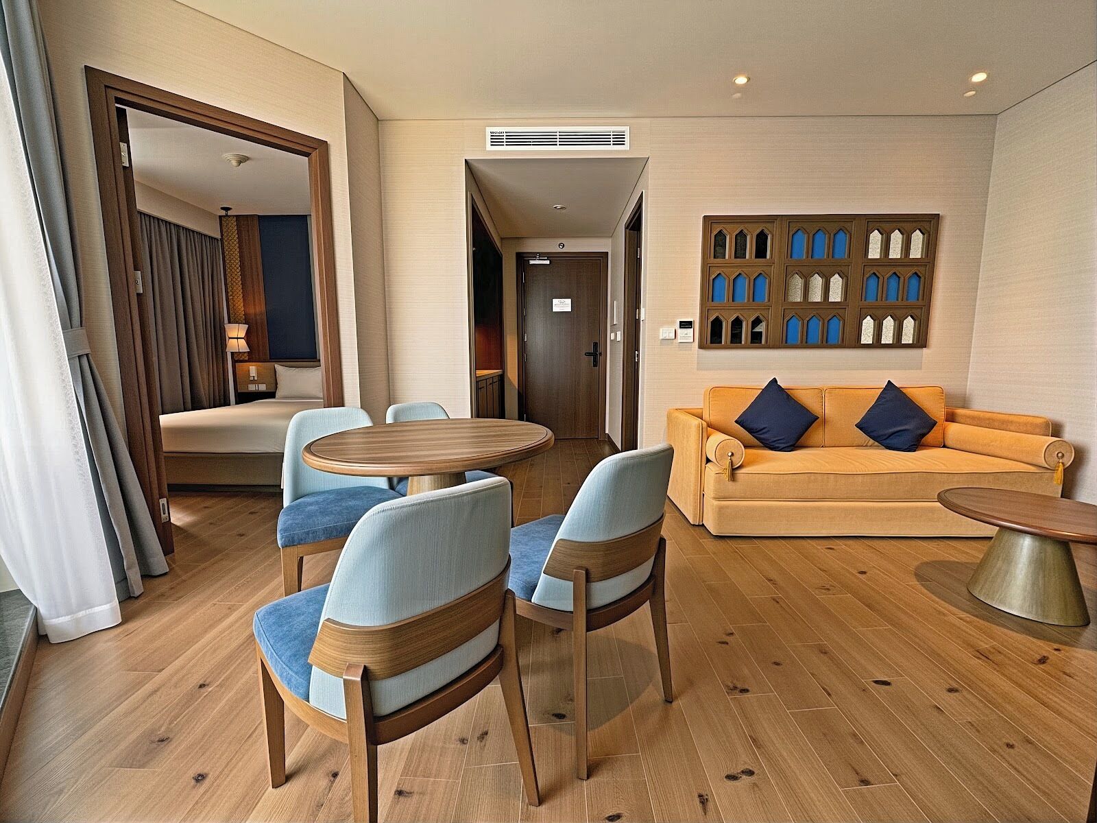 Leilighet, 2 soverom, balkong, hageutsikt | Sengetøy av topp kvalitet, safe på rommet og individuelt dekorert