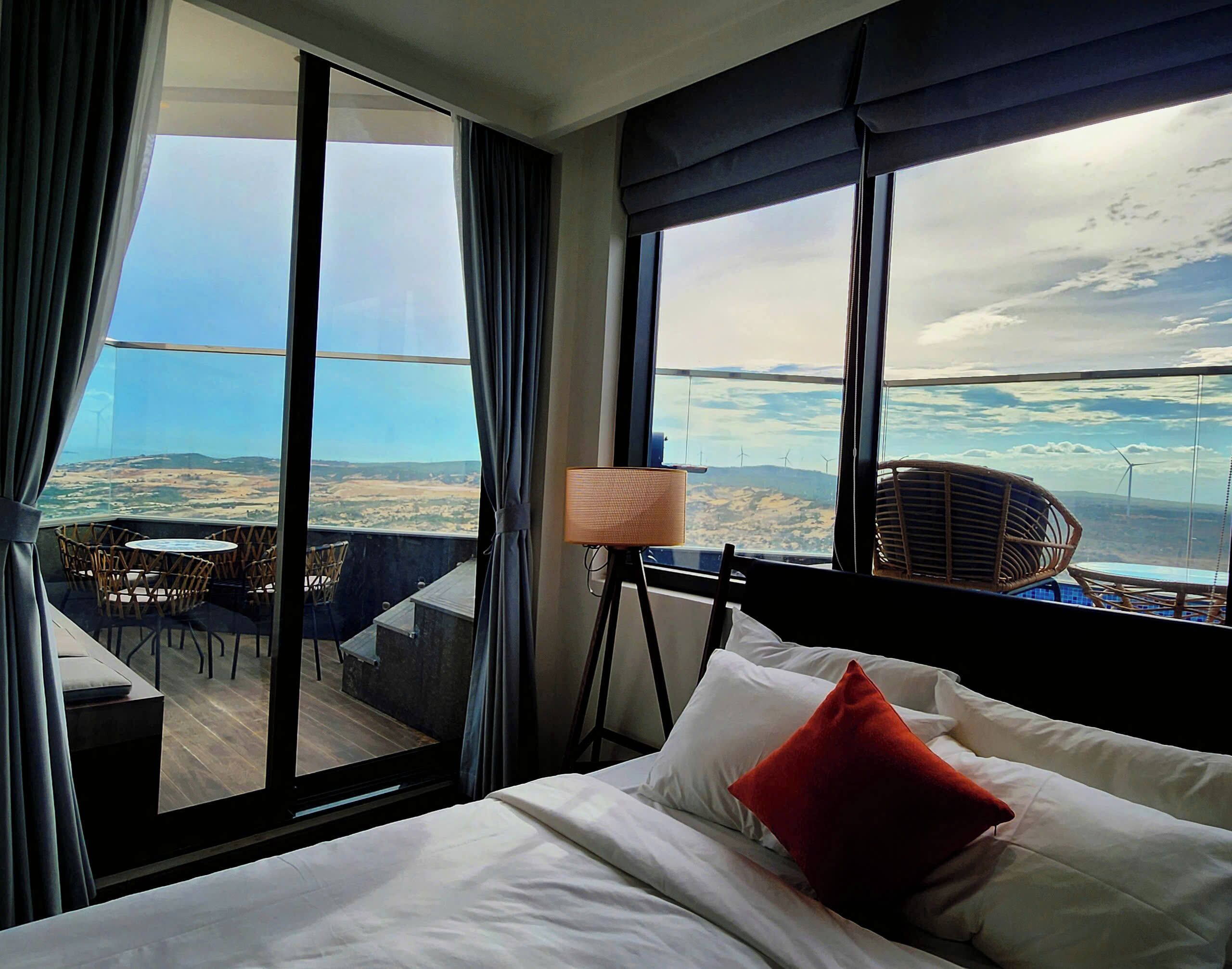 Luxury Penthouse, 1 Bedroom, Private Pool, Garden View | Premium bedding, in-room safe, individually decorated