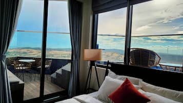 Luxury Penthouse, 1 Bedroom, Private Pool, Garden View | Premium bedding, in-room safe, individually decorated