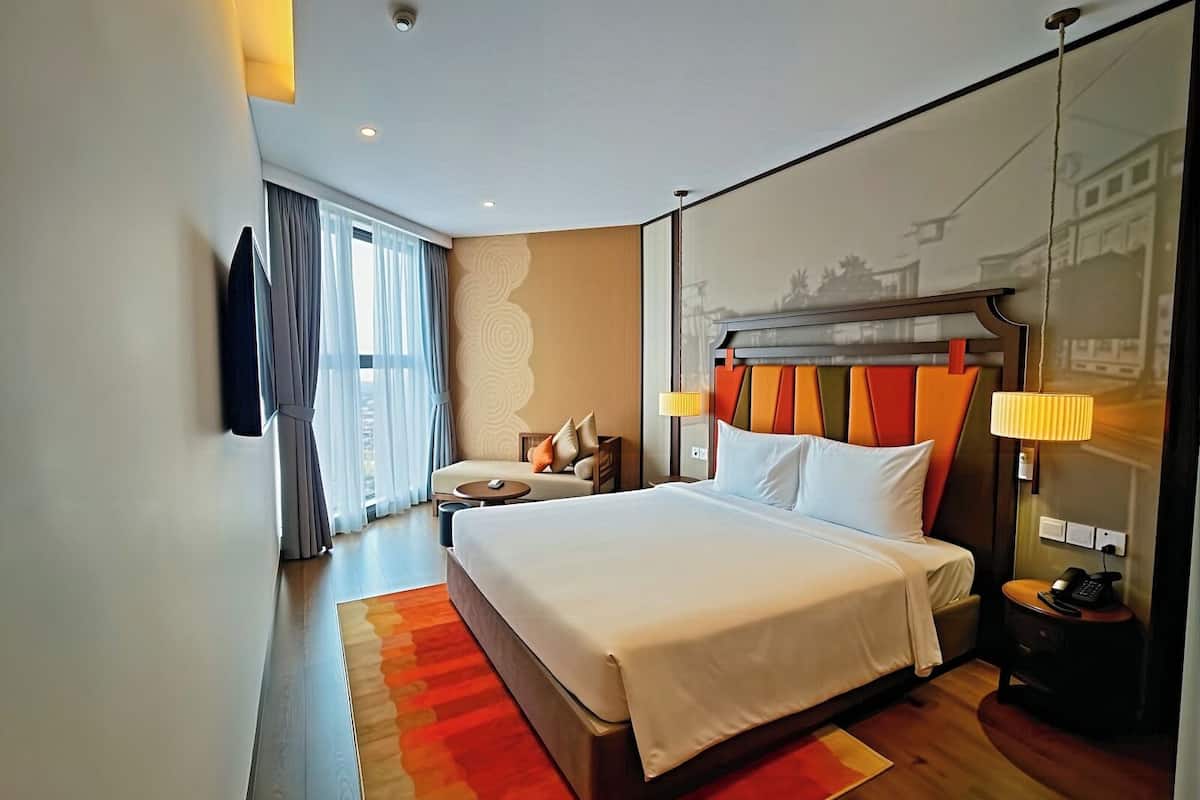 Superior Studio, Lake View | Premium bedding, in-room safe, individually decorated