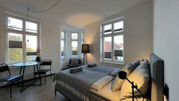 1 Schlafzimmer, BĂŒgeleisen/BĂŒgelbrett, kostenloses WLAN, BettwĂ€sche