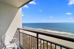Property grounds - Oceanfront King Suite w/Breakfast 15th Flr (Myrtle Beach)