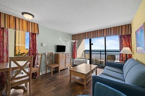 TV - Oceanfront King Suite with Free Breakfast 4th Flr (Myrtle Beach)