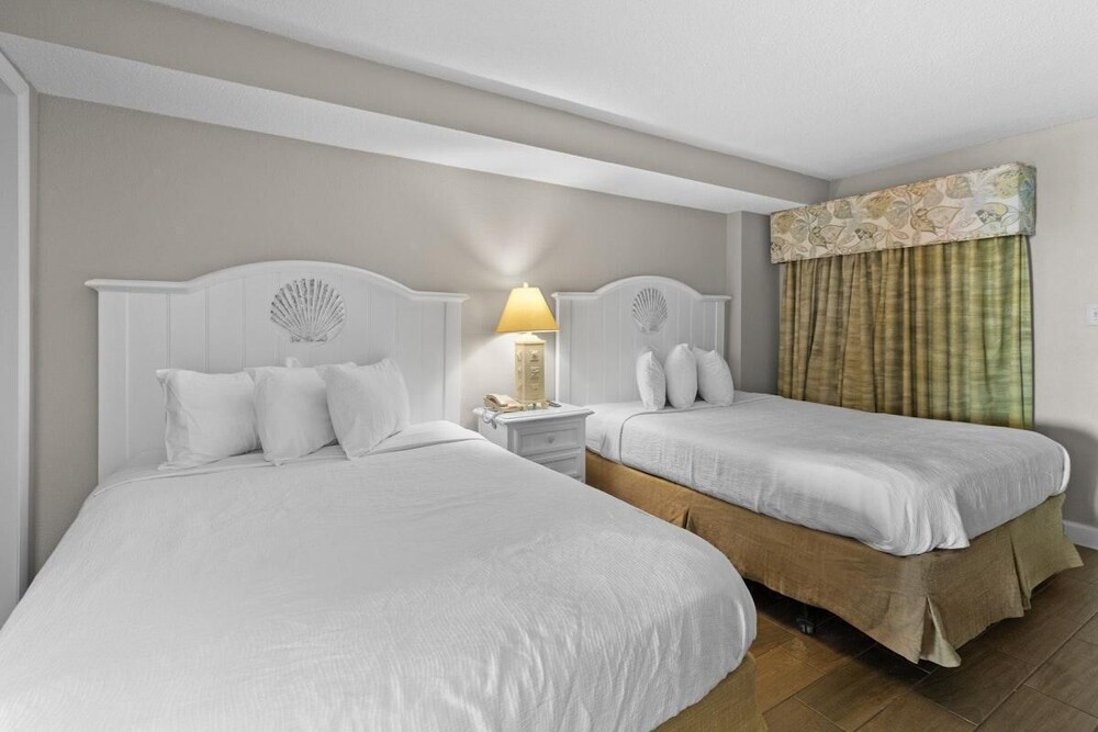 Curated visual reference: Fresh Look at Airy Oceanfront Suite With Breakfast 12Th Floor Reviews Deals Photos