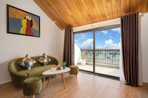 Premium bedding, pillowtop beds, individually decorated - 1 Stop Vivi An Bang Beach Hoi An Hotel (Da Nang)