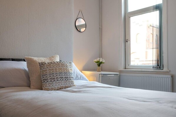 Monolocale, 1 letto queen | Wi-Fi gratuito, lenzuola