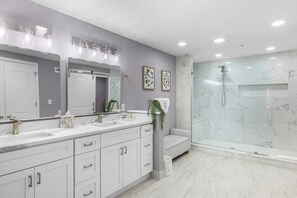 Hair dryer - Luxurious 5BR Oceanfront Condo at 4-Diamond North Beach Resort & Villas! (North Myrtle Beach)