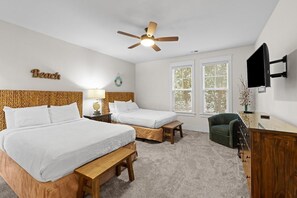 4 bedrooms, Internet, bed sheets - Cozy 4 Bedroom Beach House Close to the Ocean (North Myrtle Beach)