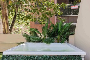 Idromassaggio all'aperto