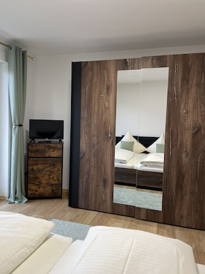 1 habitación y ropa de cama