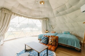 1 soverom, skrivebord, wi-fi (inkludert) og sengetøy