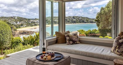 Smiths Cottage - Adults Only Bay View Retreat
