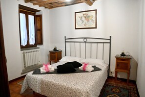 3 Schlafzimmer, Zimmersafe, Bügeleisen/Bügelbrett, Reisekinderbett