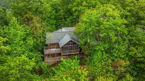 Exterior - Moonshine Mountain Lodge | 3 Min to Downtown Gatlinburg (Gatlinburg)