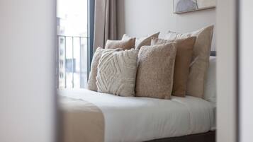 Apartment | 1 bedroom, hypo-allergenic bedding, individually furnished