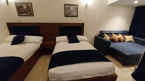 1 dormitorio, escritorio, ropa de cama