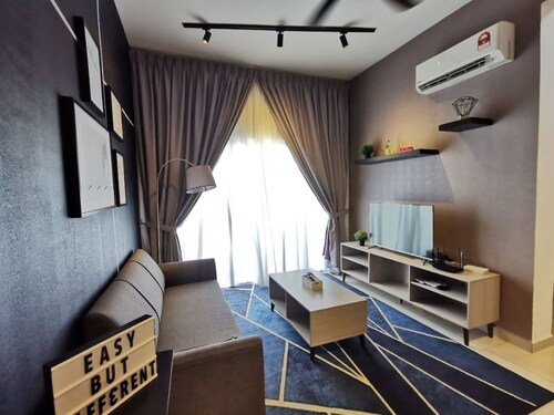 EZHome Clover Homestay Mesahill 