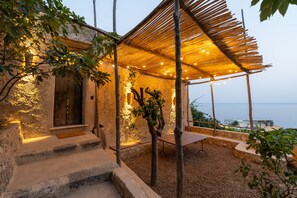 Property grounds - Sunshine in Alma domus ancient vaulted house recently opened in Amalfi (Amalfi)