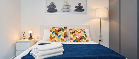 Apartment, Multiple Beds | 2 bedrooms, iron/ironing board, free WiFi, bed sheets