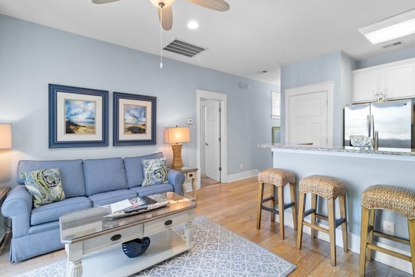 TV - Your Cozy Hideaway: 1 Bdrm with Balcony Near Beach (North Myrtle Beach)