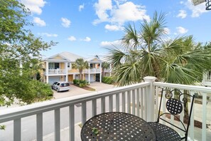 Property grounds - 1 Bedroom Carriage Home with Comfort and Style (North Myrtle Beach)