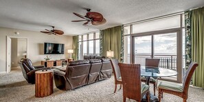 TV - Breathtaking Oceanfront 5BR/5BA Luxury Condo (North Myrtle Beach)