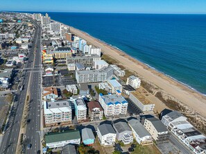 Beach nearby - Fun, colorful 3-bedroom townhouse with free WiFi and a partial ocean view located midtown on the ocean block and just a short walk to the beach! (OCEAN CITY)