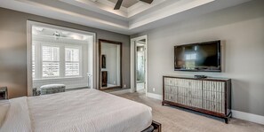 5 bedrooms, internet, bed sheets