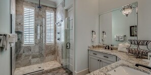 Hair dryer - Elegant 5 Bdrm Retreat with Elevator and Pool (North Myrtle Beach)