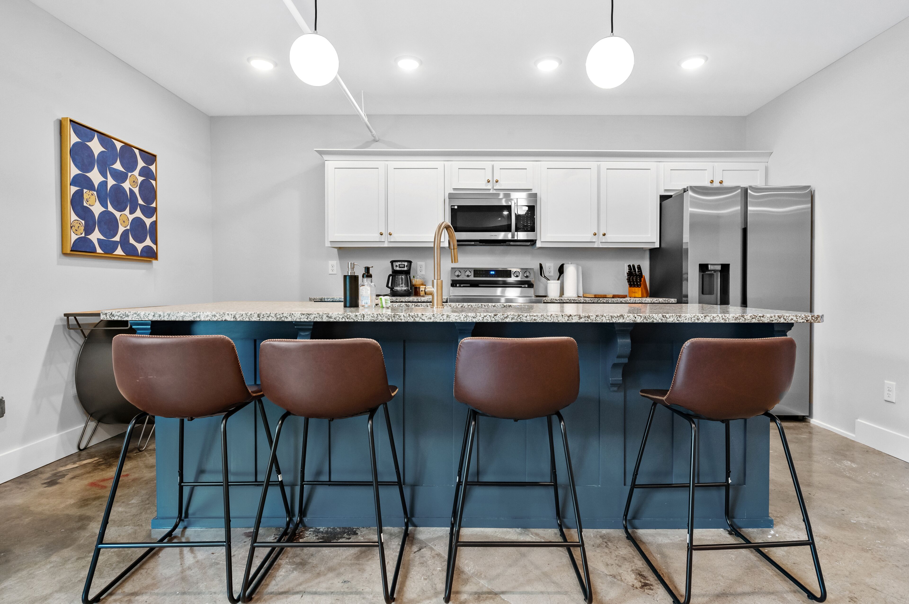 Refrigerador, horno, parrilla de estufa y lavavajillas 