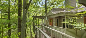 Tree House in The Homestead