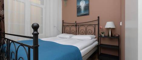 1 Schlafzimmer, Schreibtisch, Bügeleisen/Bügelbrett, WLAN