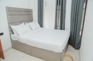 Select Comfort beds, in-room safe, individually decorated