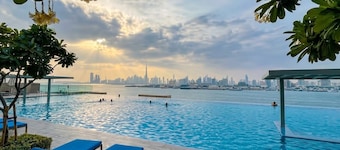 Vogue | The Grand Creek Harbour Waterfront living