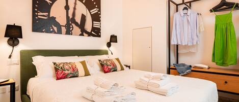 Chambre Classique | Literie de qualité supérieure, couette en duvet d'oie, surmatelas