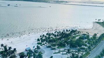 Private beach, white sand, 2 beach bars