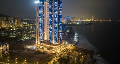 AlaCarte Ha Long