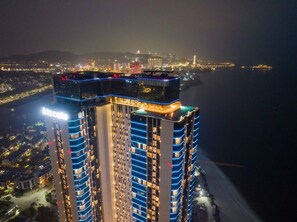 Indoor pool, 2 outdoor pools - AlaCarte Ha Long  (Ha Long)