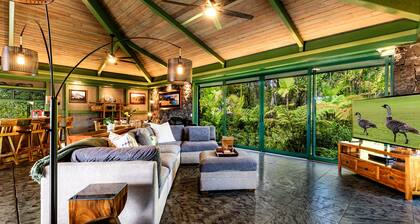 NEW! Lava Rock Retreat - Impeccable Comfort in Hilo!