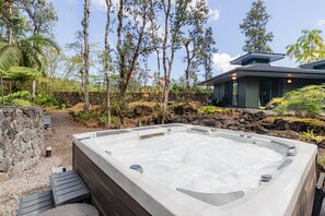 室外 SPA 浴池