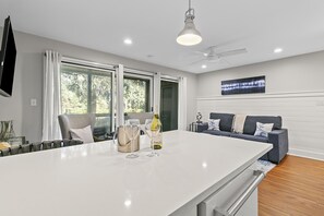 Interior - New listing!  Easy beach access, central location (Kiawah Island)